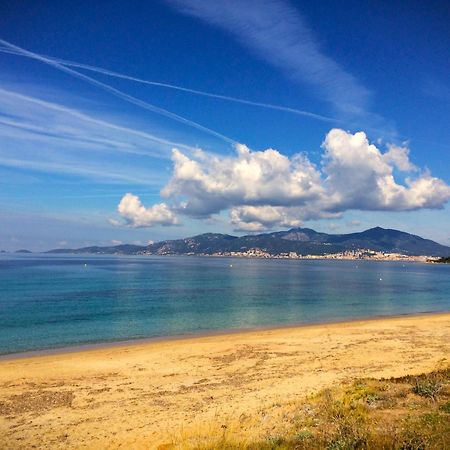 Grand T2 Standing Ajaccio Proche Centre Et Plages Vue Panoramique Parking Prive Екстериор снимка